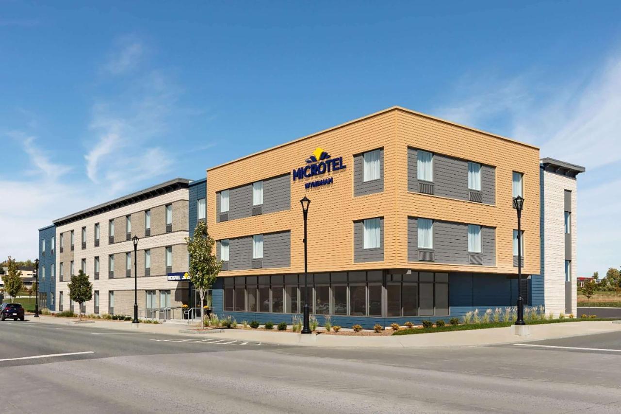 Microtel Inn & Suites By Wyndham Lachute المظهر الخارجي الصورة