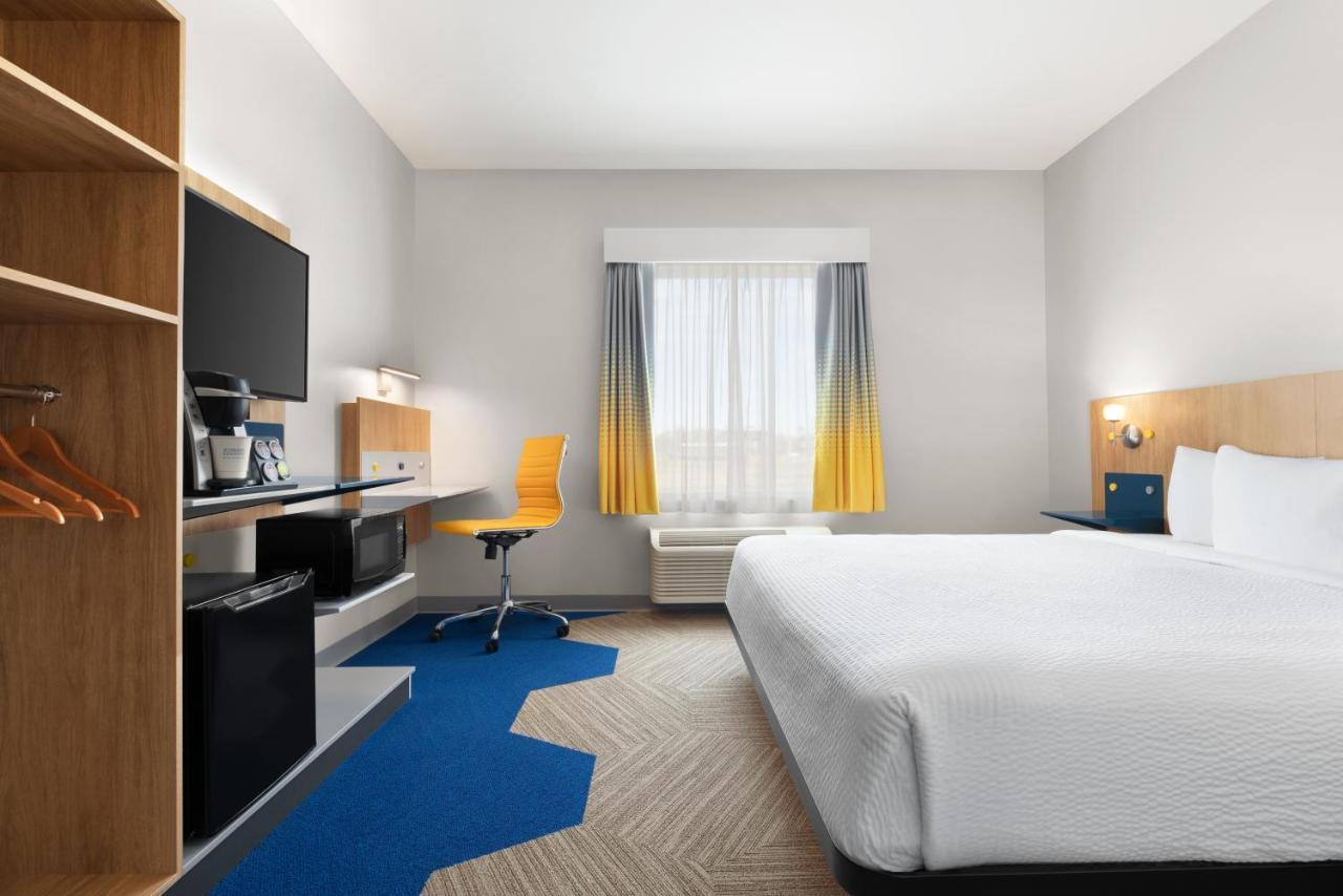 Microtel Inn & Suites By Wyndham Lachute المظهر الخارجي الصورة